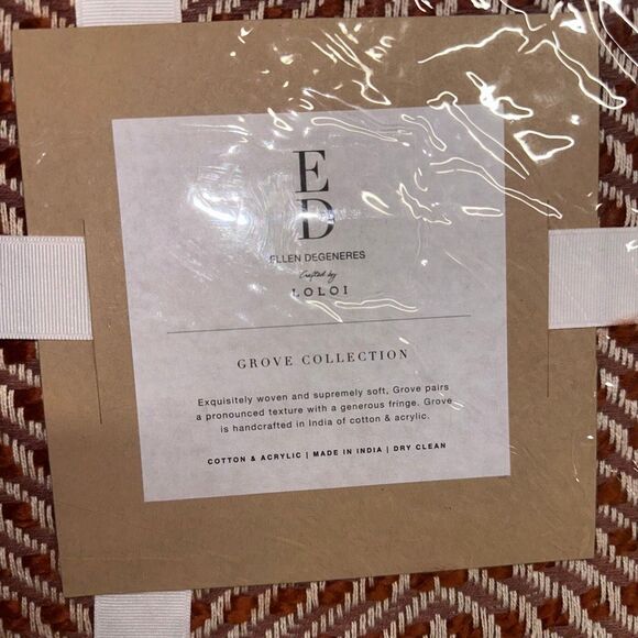 Loloi X Ed Ellen Degeneres $109 woven throw blanket in rust 50x60 NEW - Picture 5 of 5